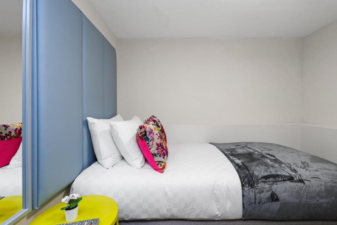 Unique Single Occupancy Studio Лондон Екстериор снимка